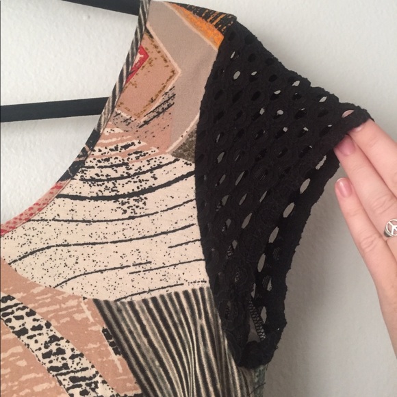 Anthropologie Weston blouse abstract mesh sleeves - Picture 6 of 6